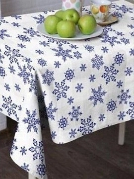 Скатерть льняная Кружевные снежинки без салфеток