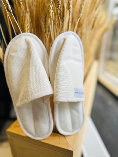 Домашние тапочки Anche white