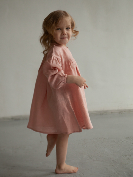 Платье льняное детское Грета пудра