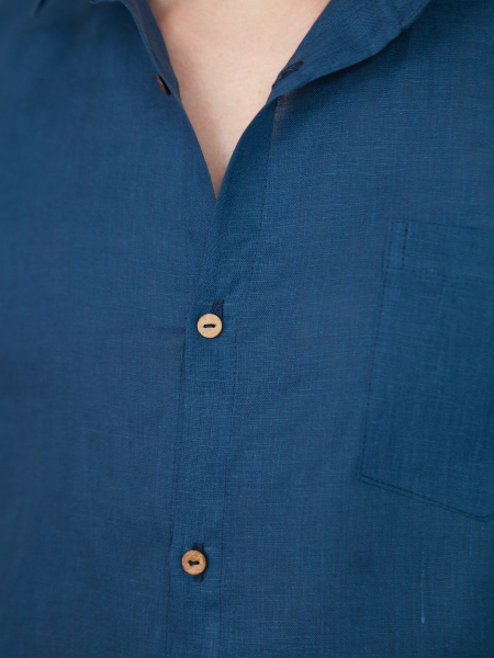 Льняная рубашка Монблан цвет синий