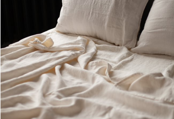 Свойства постельного белья из натурального льна и хлопка