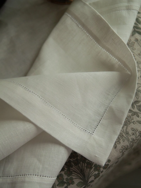 Дорожка с мережкой Russo white