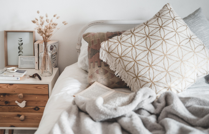 Одеяла и подушки изо льна — специально для жарких летних ночей