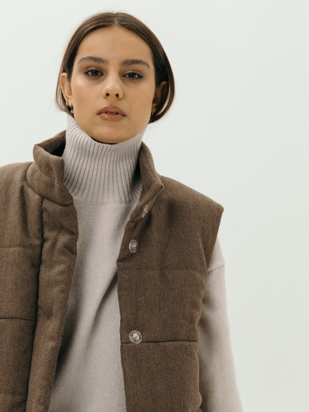 Жилет стеганый wool Snezhno limited chocolate