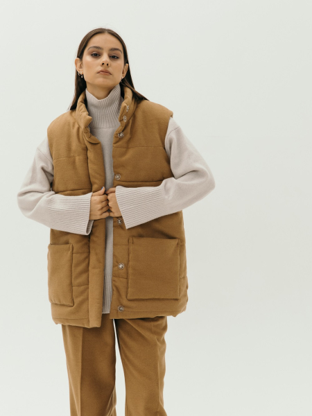 Жилет стеганый wool Snezhno limited mustard