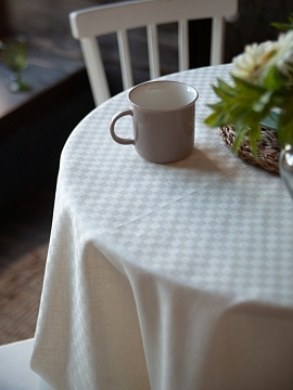 Скатерть льняная Молочные кубики круглая без салфеток