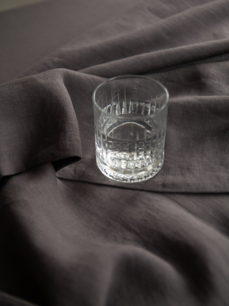 Умягчённая скатерть премиум Stone wash graphite