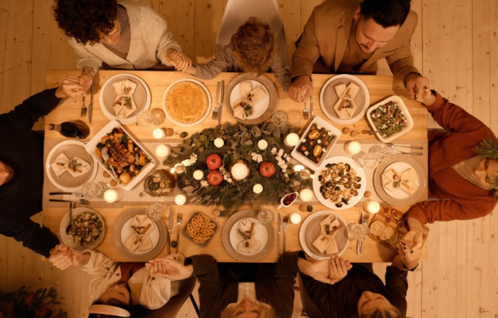 5 правил безупречной праздничной сервировки стола под Старый Новый год 