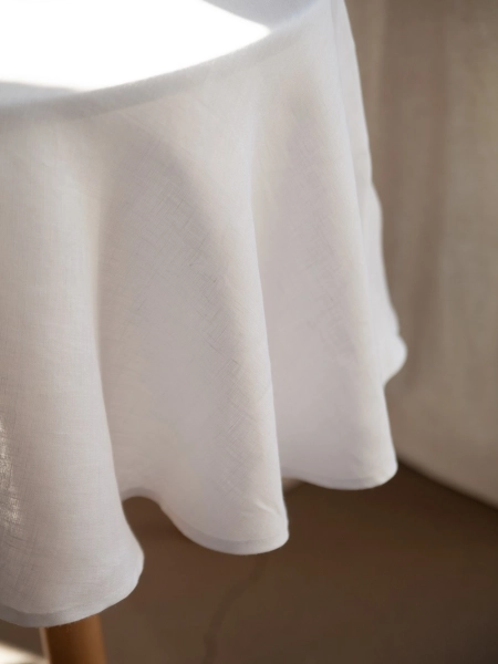 Скатерть круглая Together white