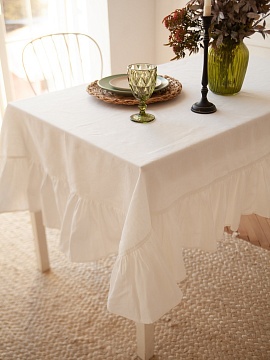 Скатерть полульняная Белые Рюши без салфеток