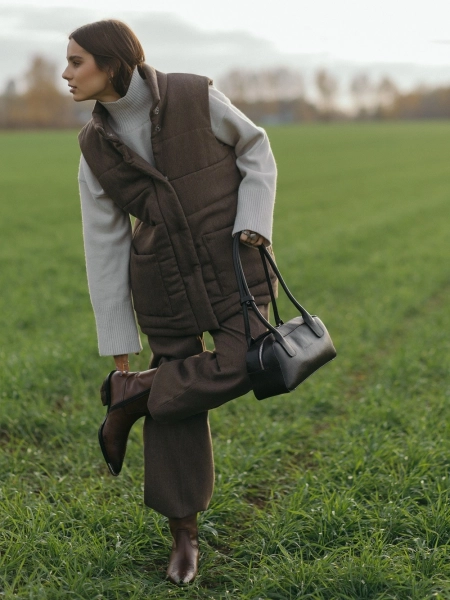 Жилет стеганый wool Snezhno limited chocolate