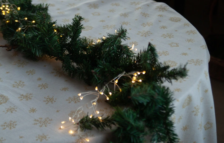 Идеи новогоднего текстиля для дома: уют и праздник